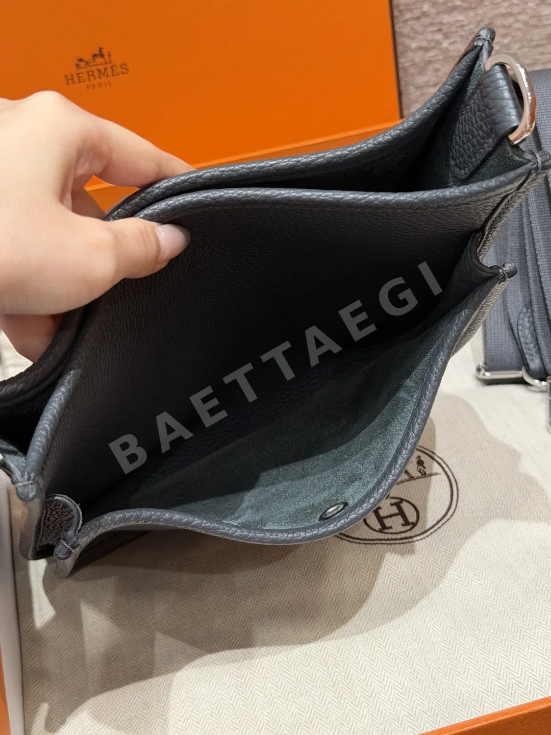 에르메스 에블린 23 미스티 그레이 가방 상세 이미지 6