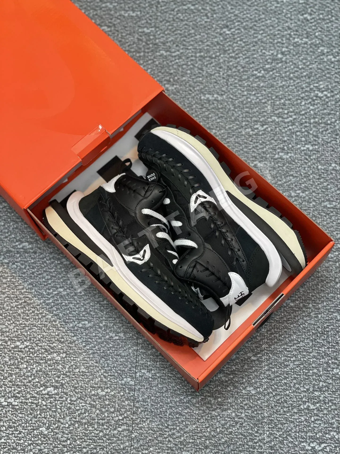 나이키사카이 베이퍼와플 블랙 플랫폼 러닝화 DH9186-001 상세 이미지 7