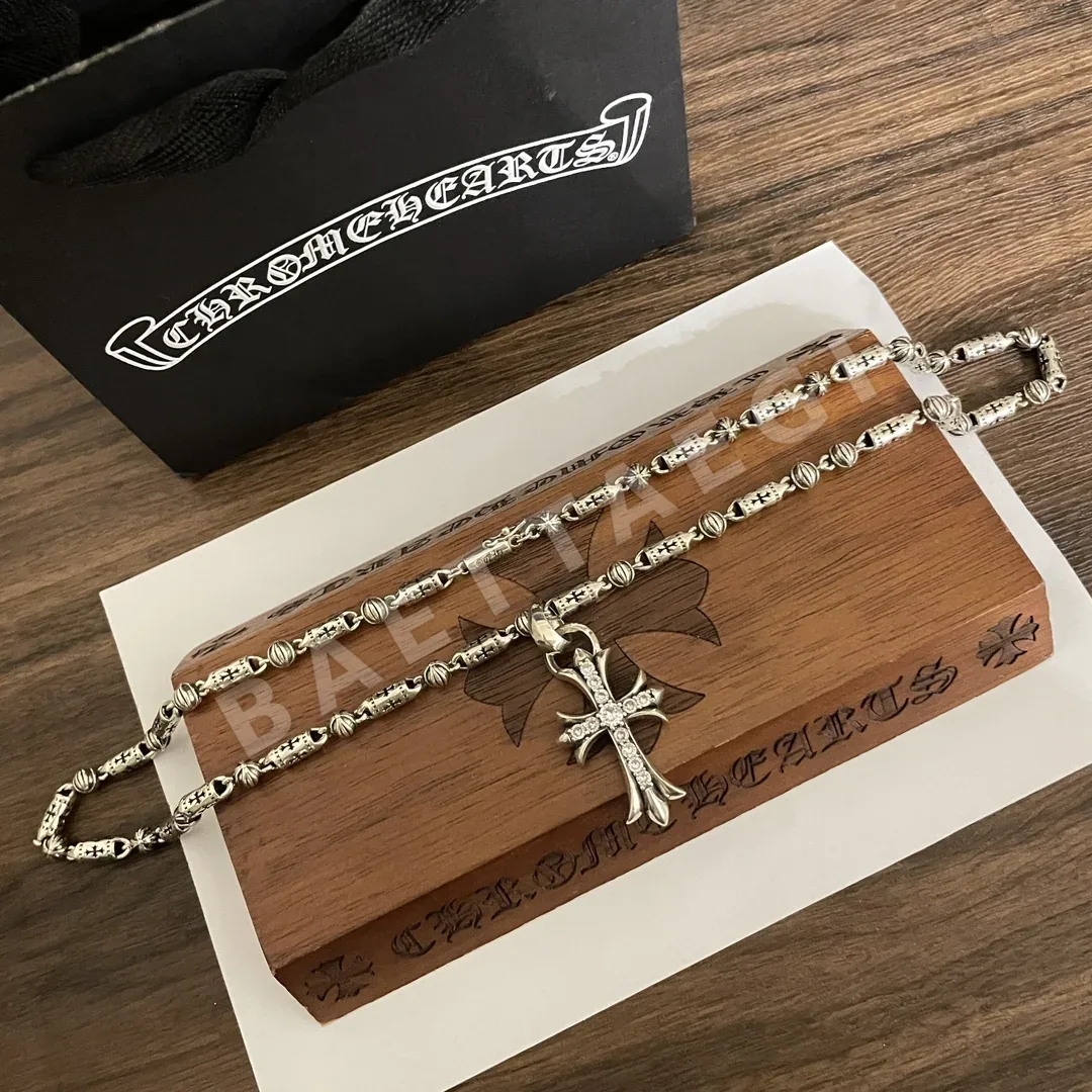 크롬하츠 클래식 레트로 크로스 펜던트 목걸이 상세 이미지 5