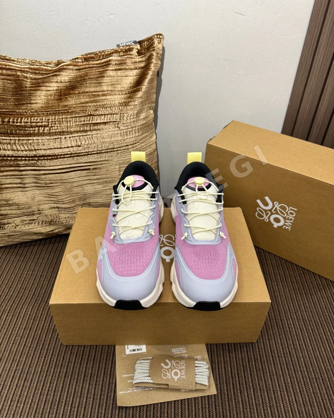 로에베 스니커즈 187634