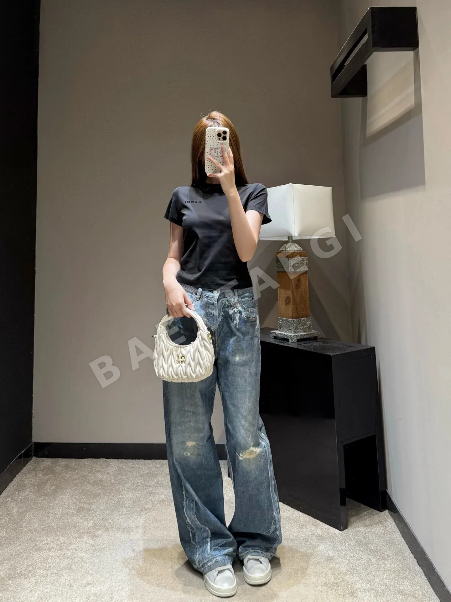구찌 클래식 레터 반팔 티셔츠 상세 이미지 6