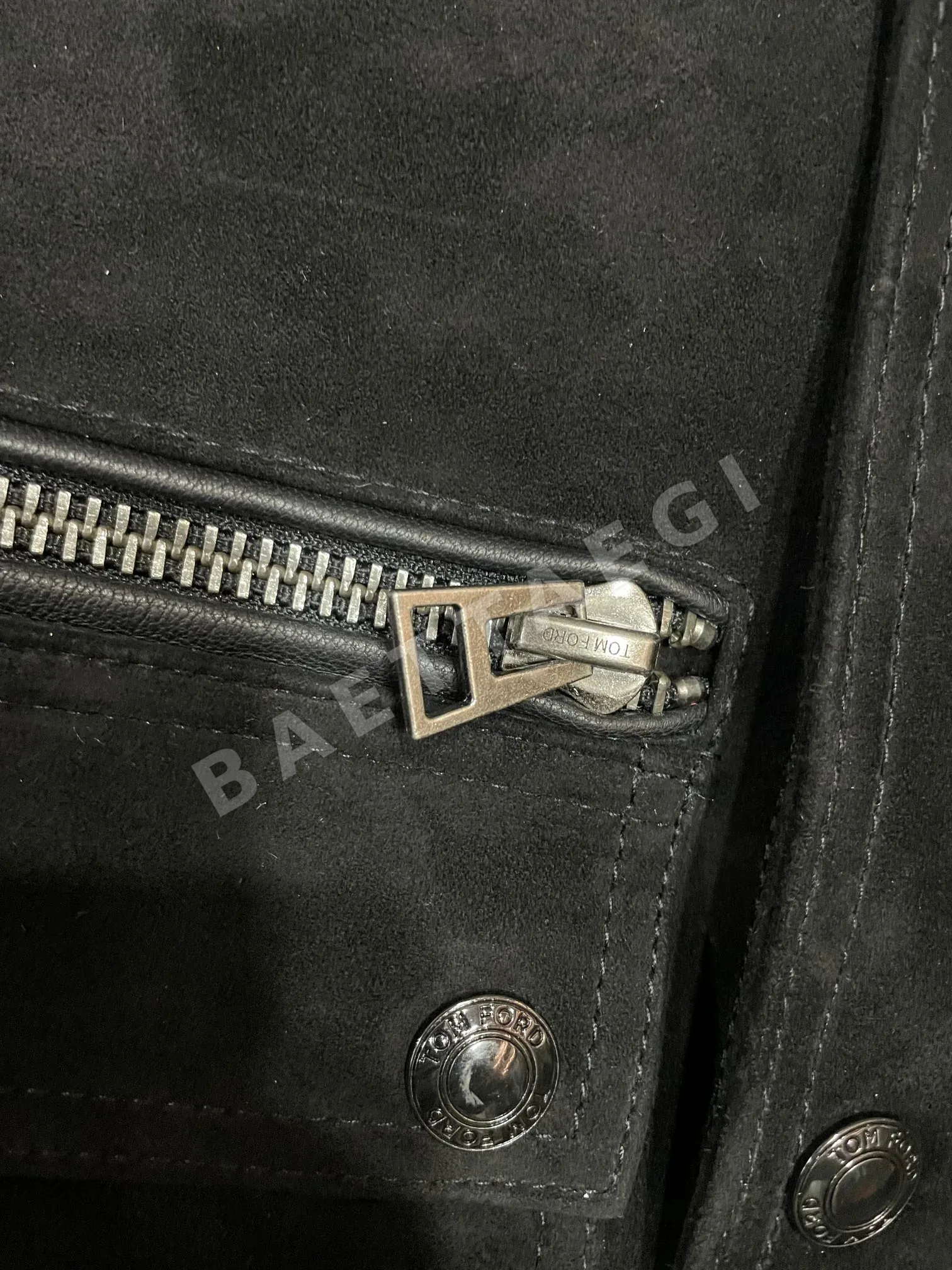 톰포드 시프스킨 스웨이드 남성 자켓 상세 이미지 5