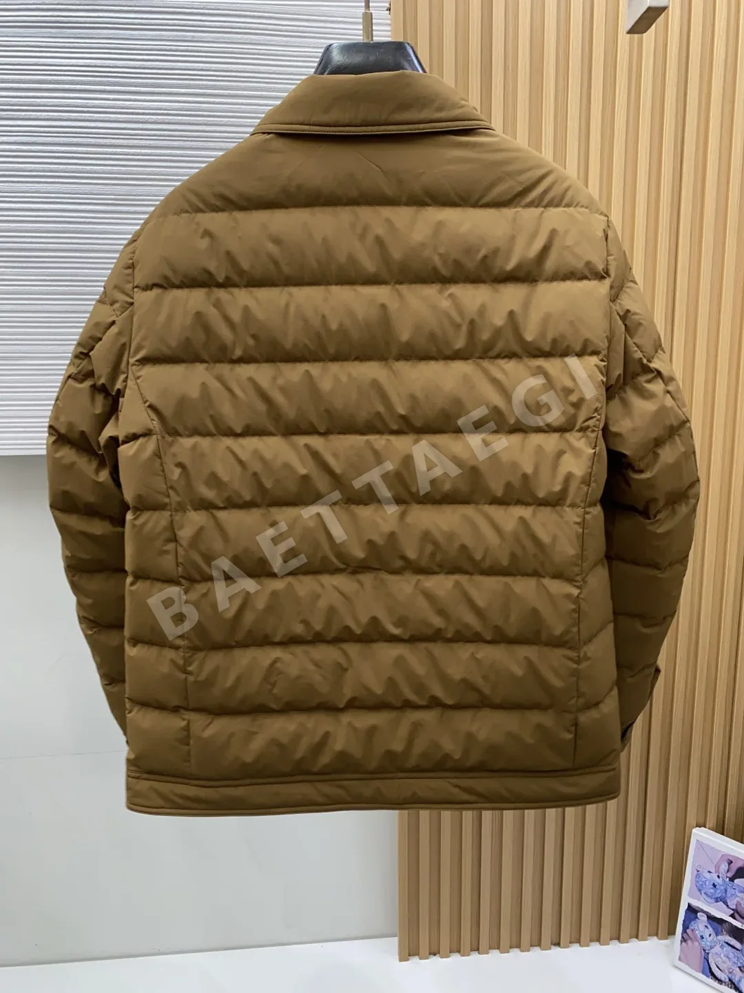 몽클레르 남성 다운 패딩 상세 이미지 10