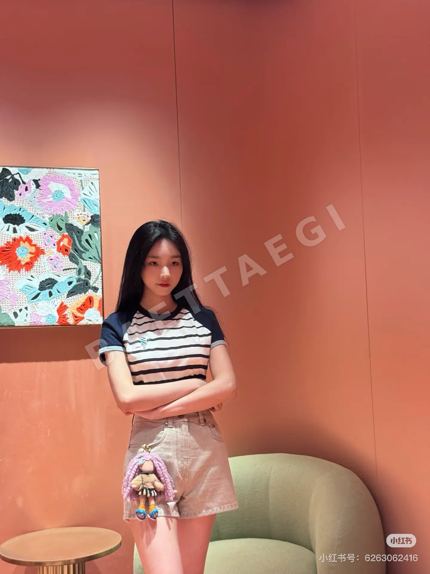 펜디 여성 크롭 반팔 티셔츠 상세 이미지 5