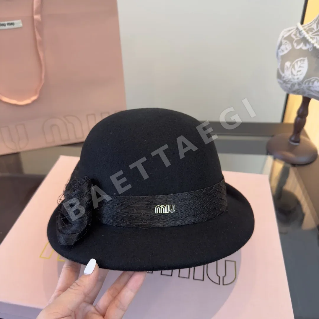 미우미우 모자 185802 Miu Miu Cap 상세 이미지 4