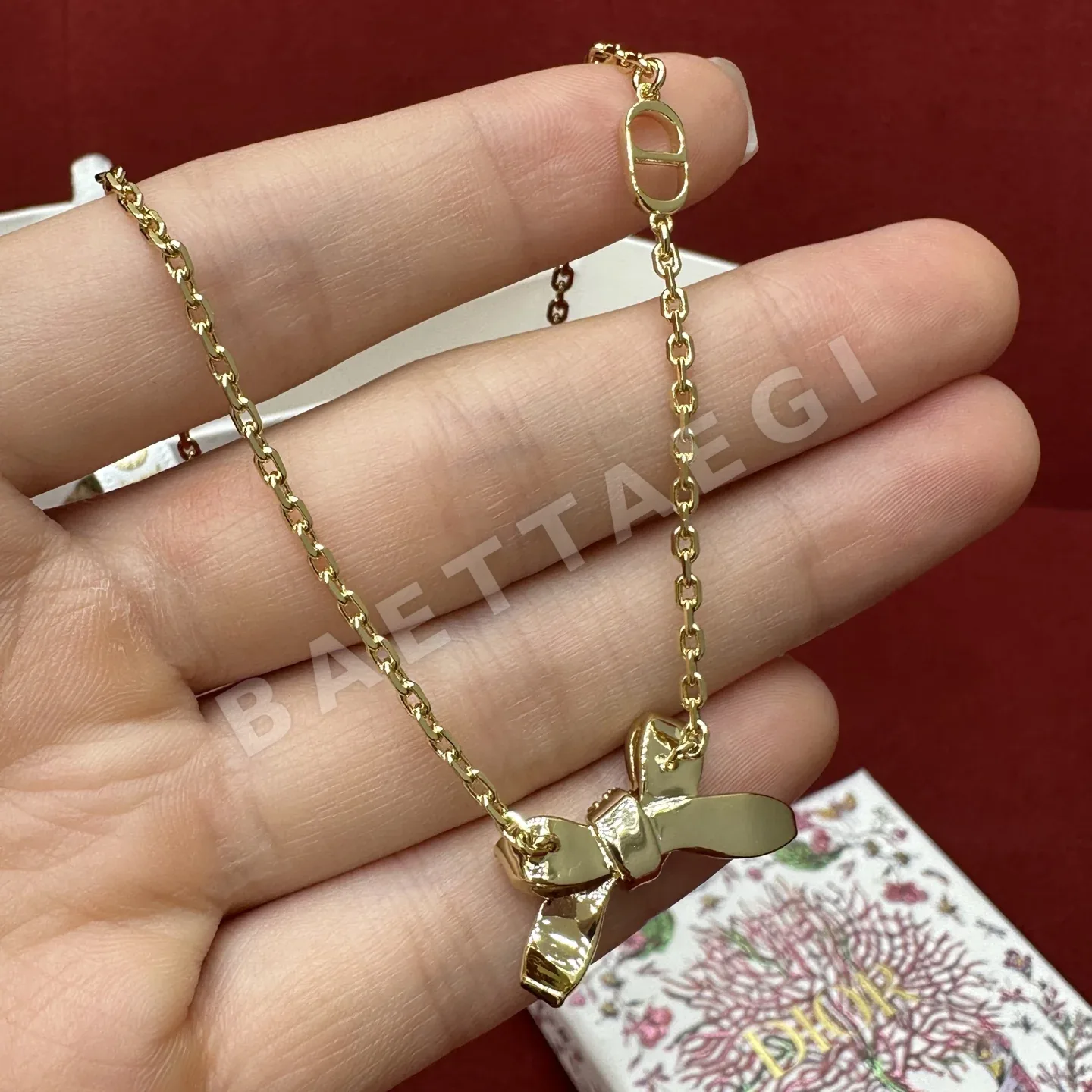 디올 보우 크리스탈 장식 목걸이 상세 이미지 3