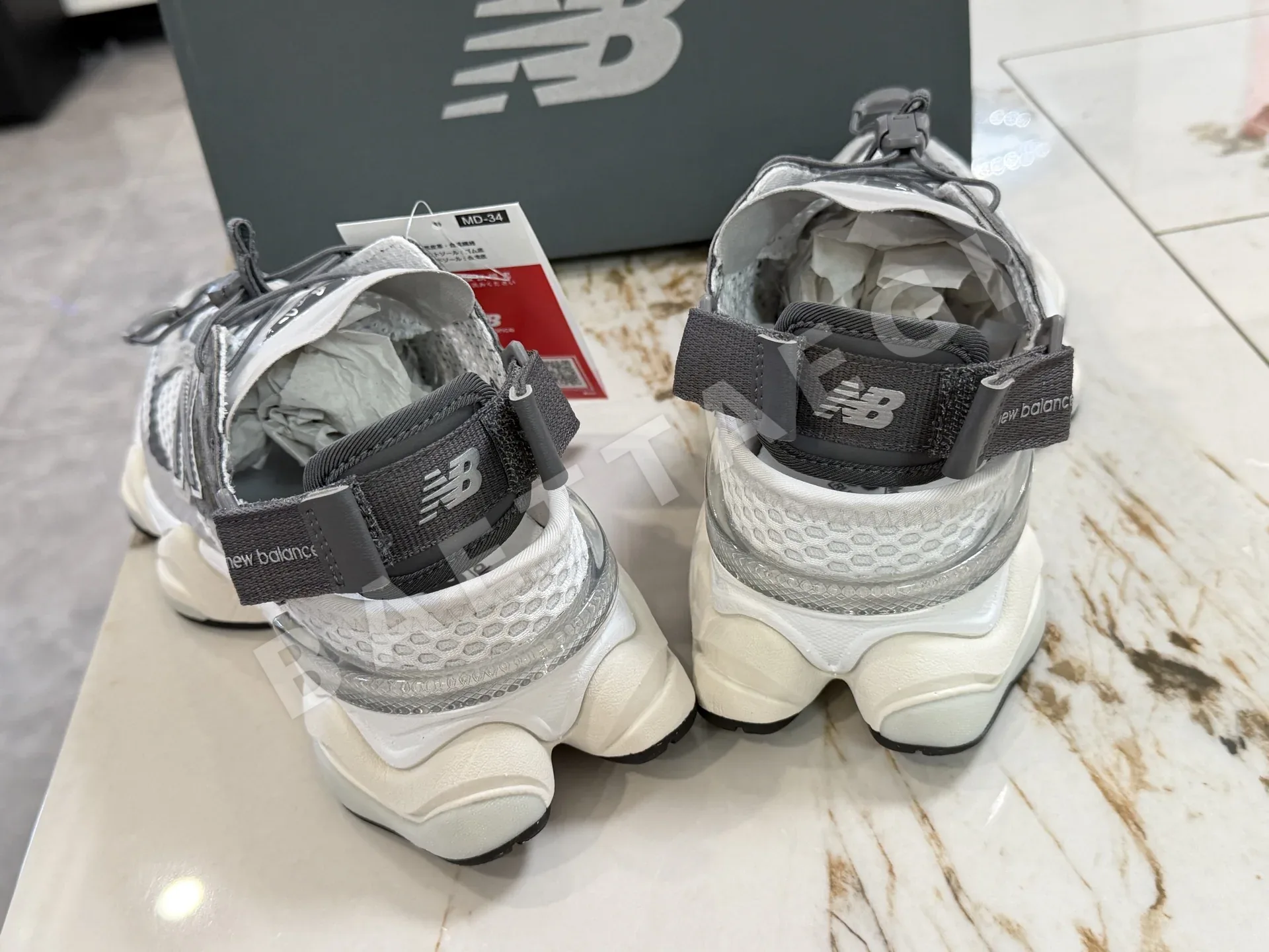 뉴발란스 9060 뮬 상세 이미지 8
