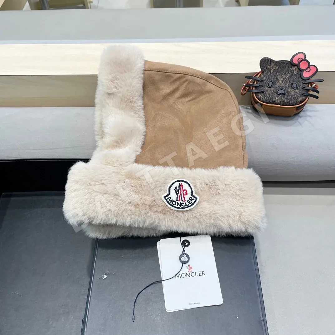 몽클레르 귀덮개 후드 여성용 모자 상세 이미지 3