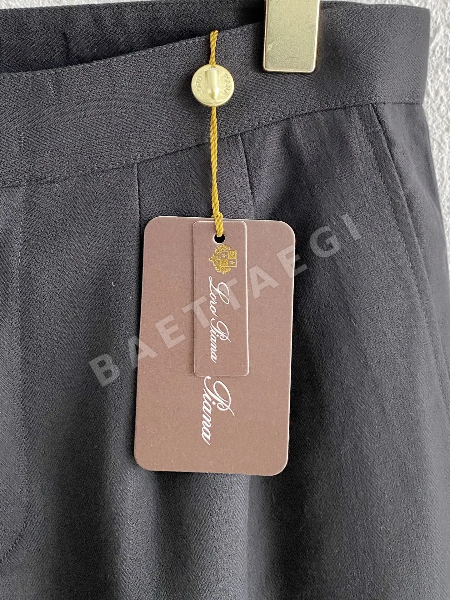 로로피아나 린넨 혼방 남성 바지 상세 이미지 5