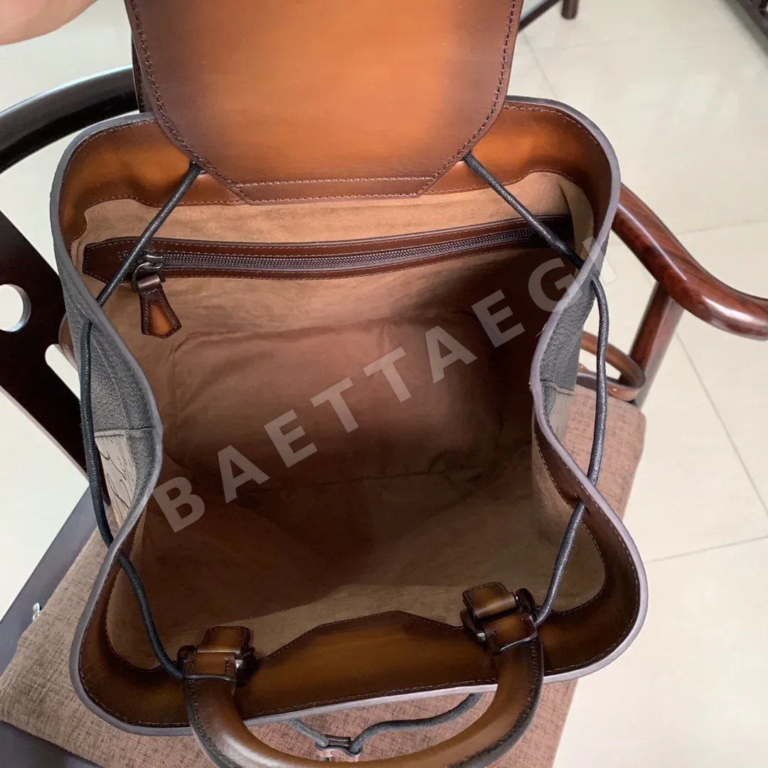 벨루티 카프스킨 백팩 상세 이미지 6