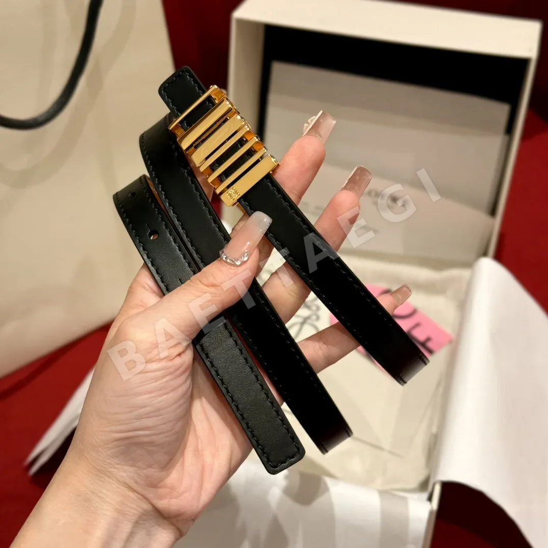 로에베 기하학 버클 소가죽 벨트 상세 이미지 2