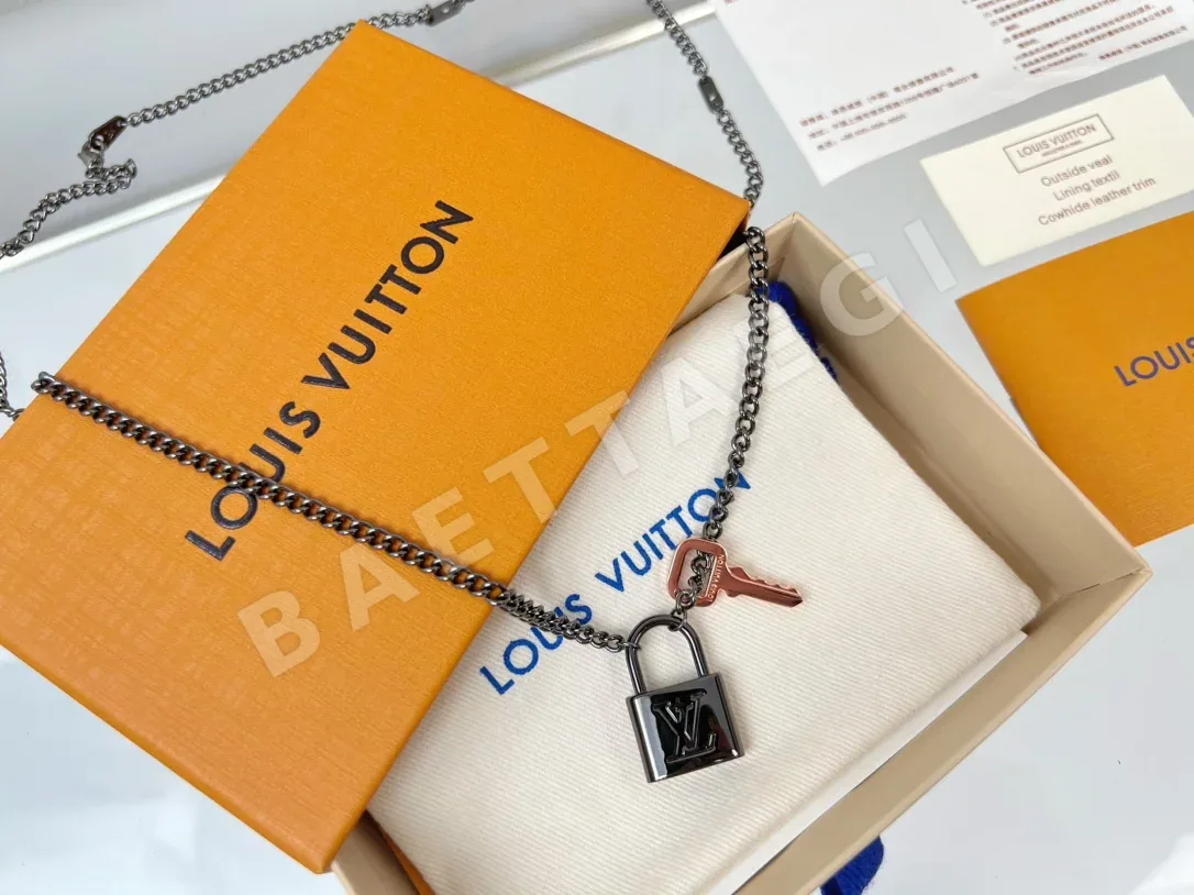 루이비통 LV 패드락 목걸이 상세 이미지 2