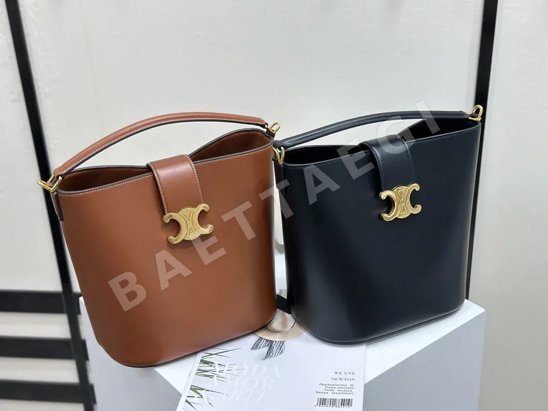 셀린느 루이즈 뉴 버킷백 86370