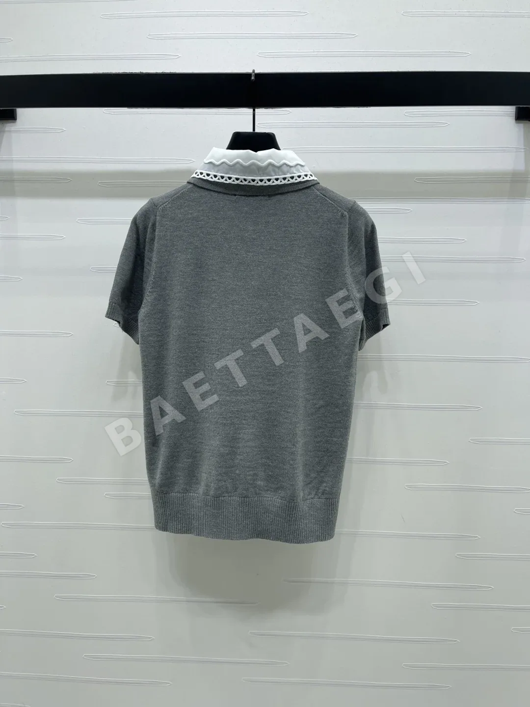 미우미우 피터팬 카라 울 반팔 니트 티셔츠 상세 이미지 8