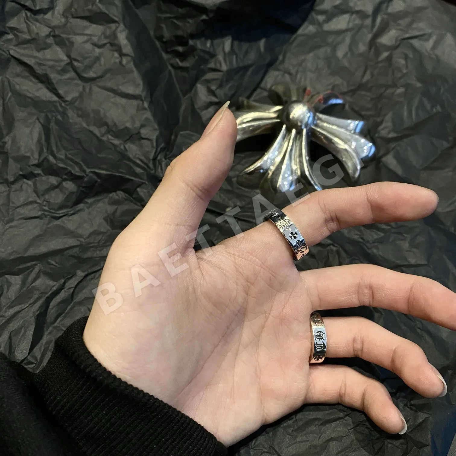 크롬하츠 스컬 레터 스털링 실버 반지 상세 이미지 9