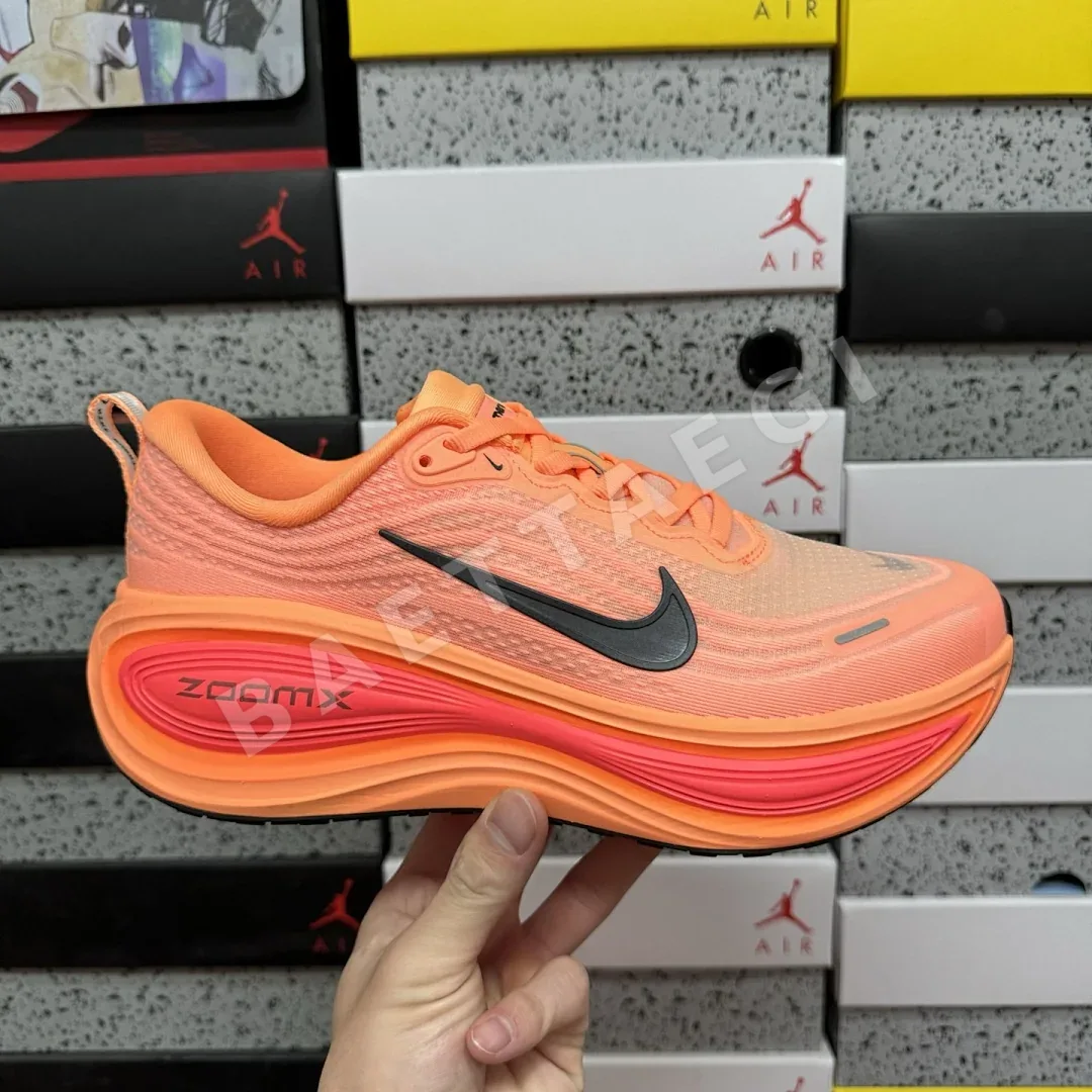 나이키 줌 보메로 18 HV8150-801 201119 Nike Zoom Vomero 18