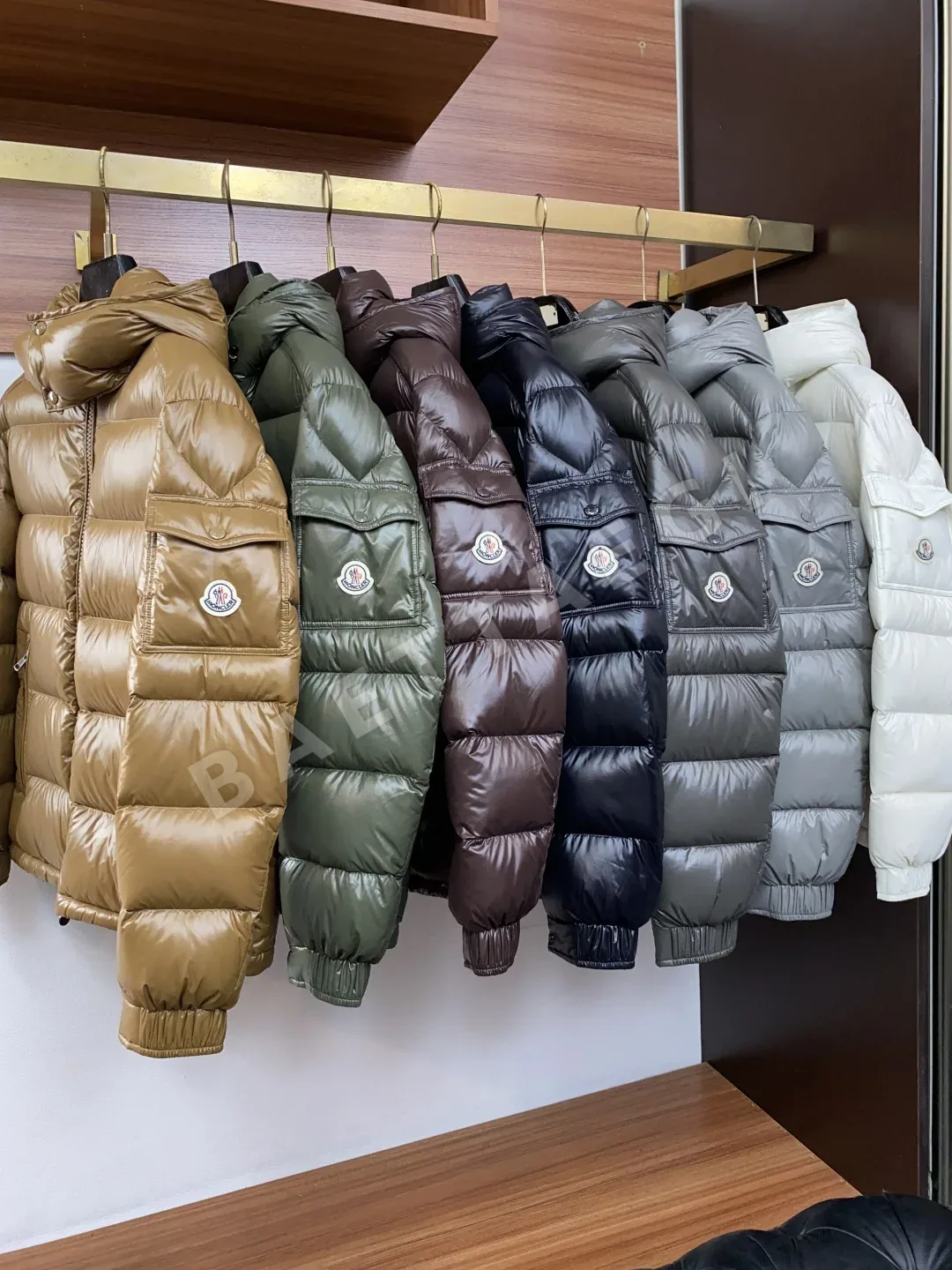 몽클레르 마야(Moncler Maya) 후드 쇼트 다운 자켓 상세 이미지 11