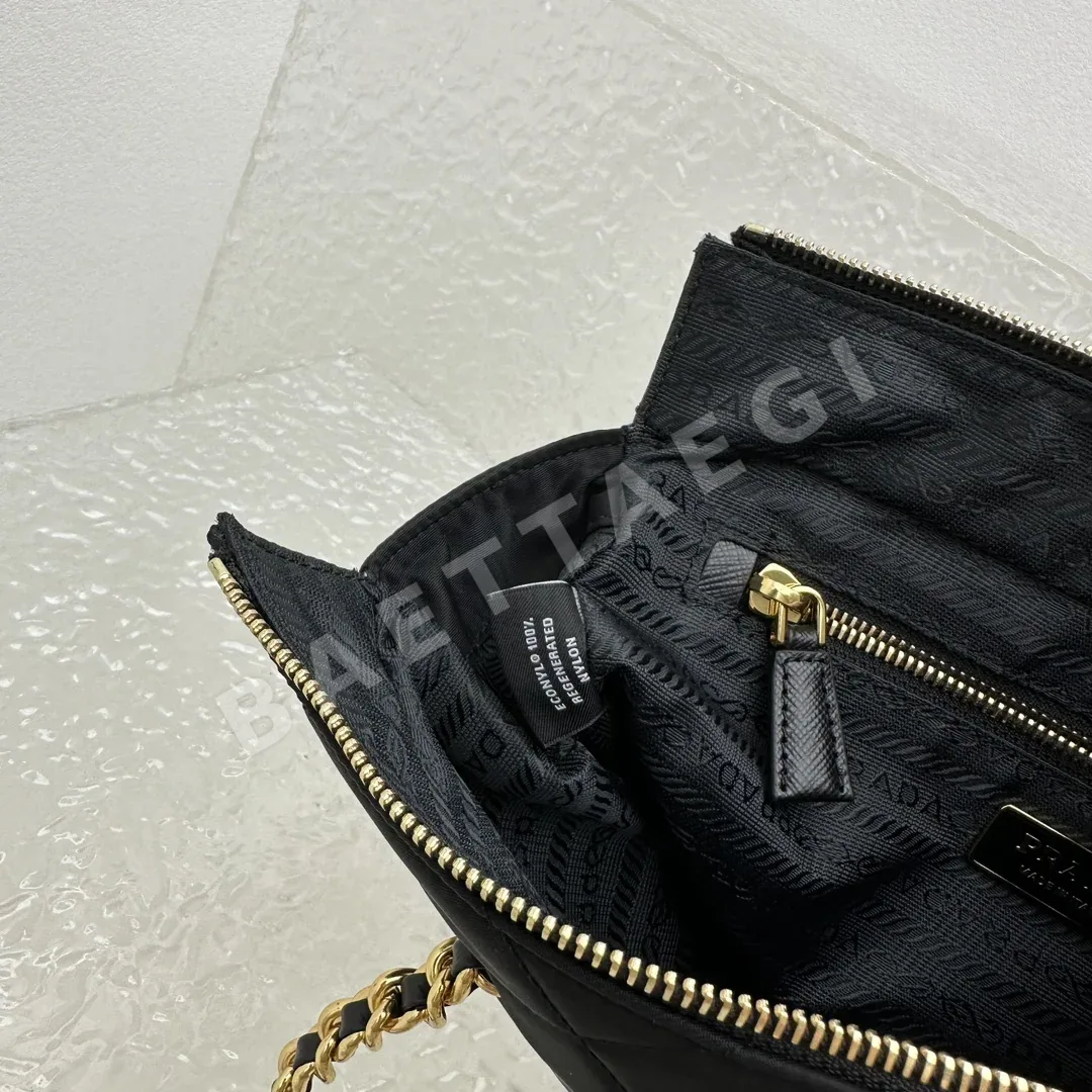 프라다 리나일론 토트백 상세 이미지 8