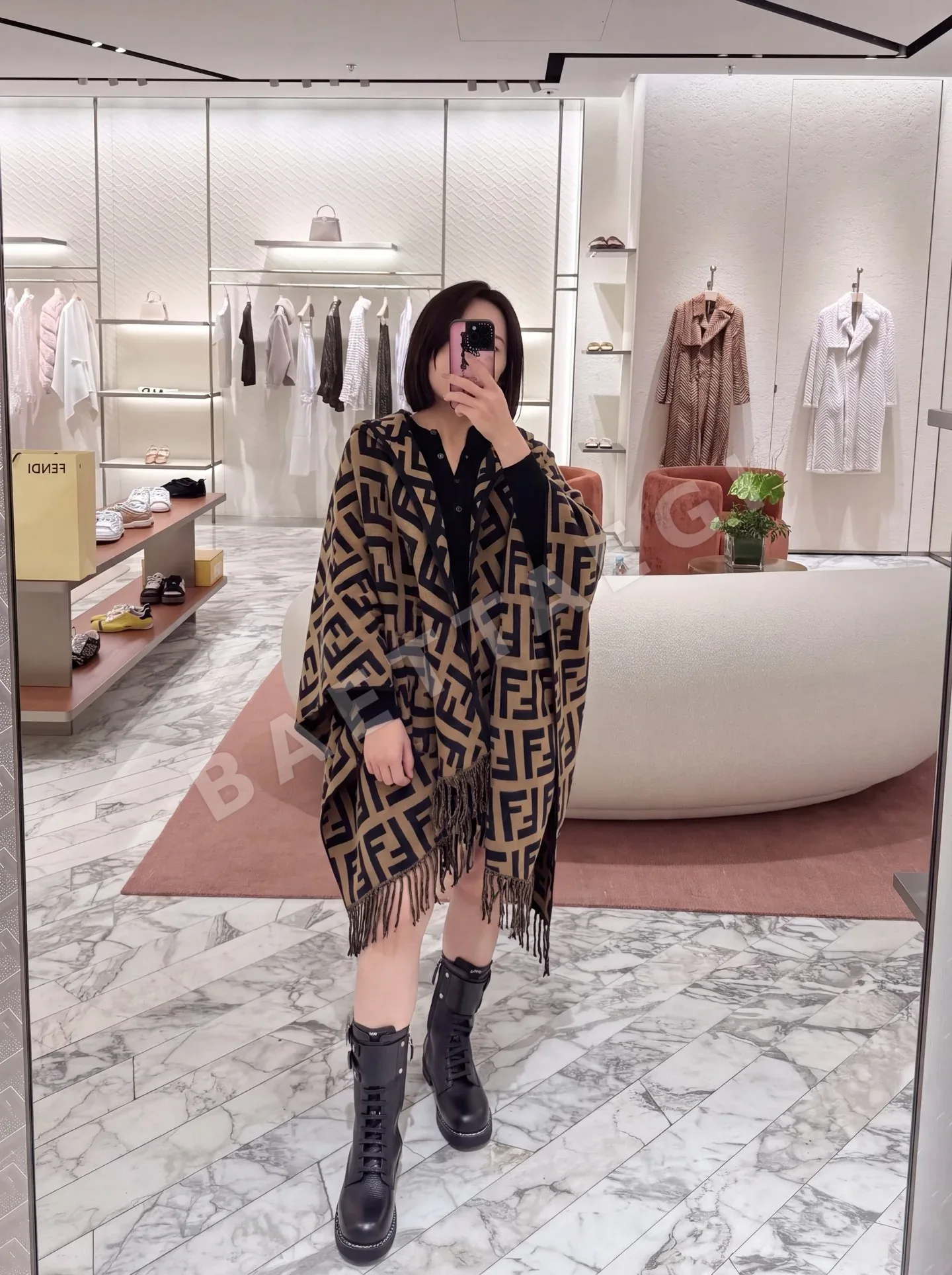 펜디 울 후드 케이프 숄 163848