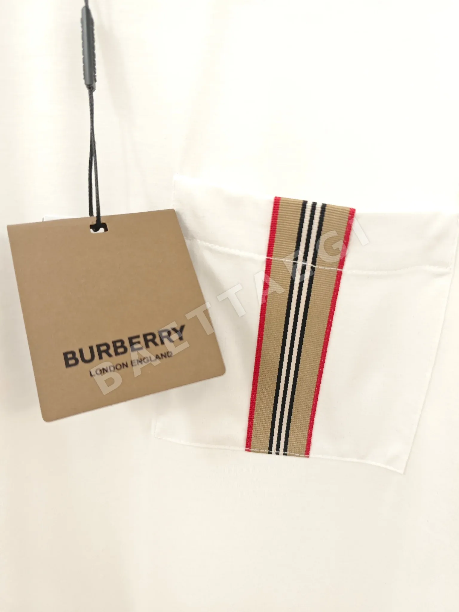 버버리 스트라이프 코튼 반팔 티셔츠 1045 상세 이미지 4