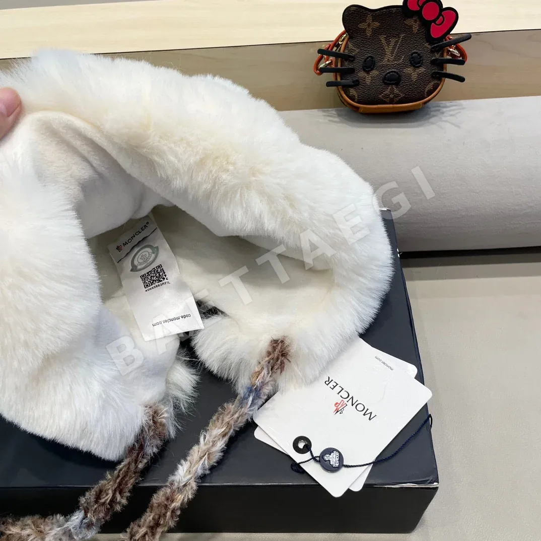 몽클레르 컬러 블록 스트라이프 울 플리스 모자 상세 이미지 6