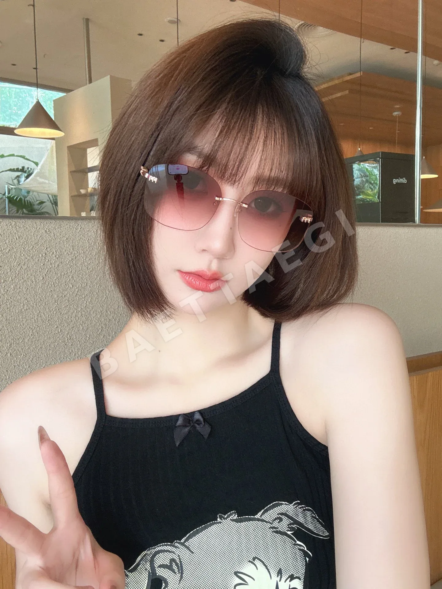 미우미우 VMU 73 ZS 선글라스 상세 이미지 2