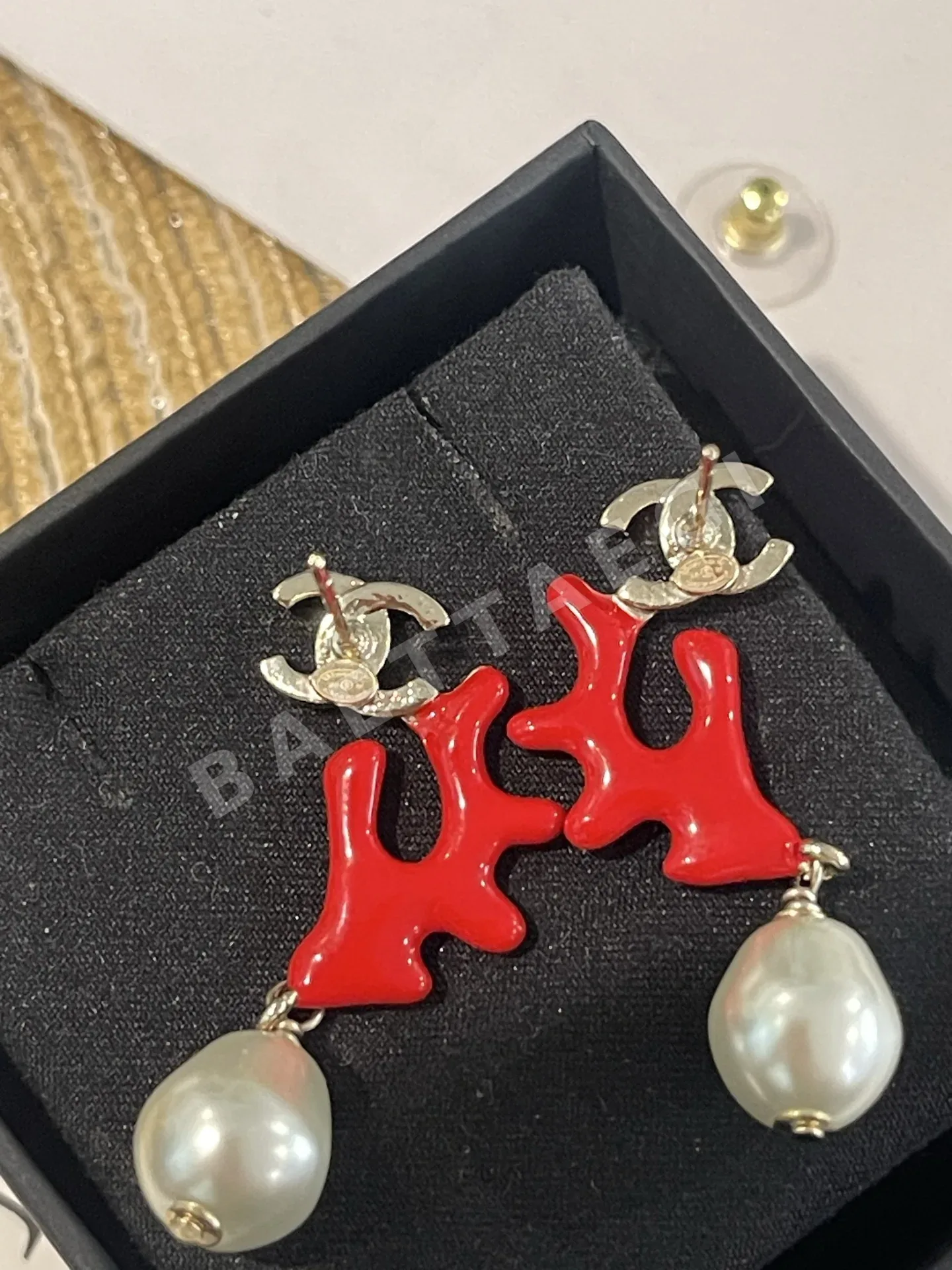 샤넬 가지 모양 진주 펜던트 귀걸이 상세 이미지 9