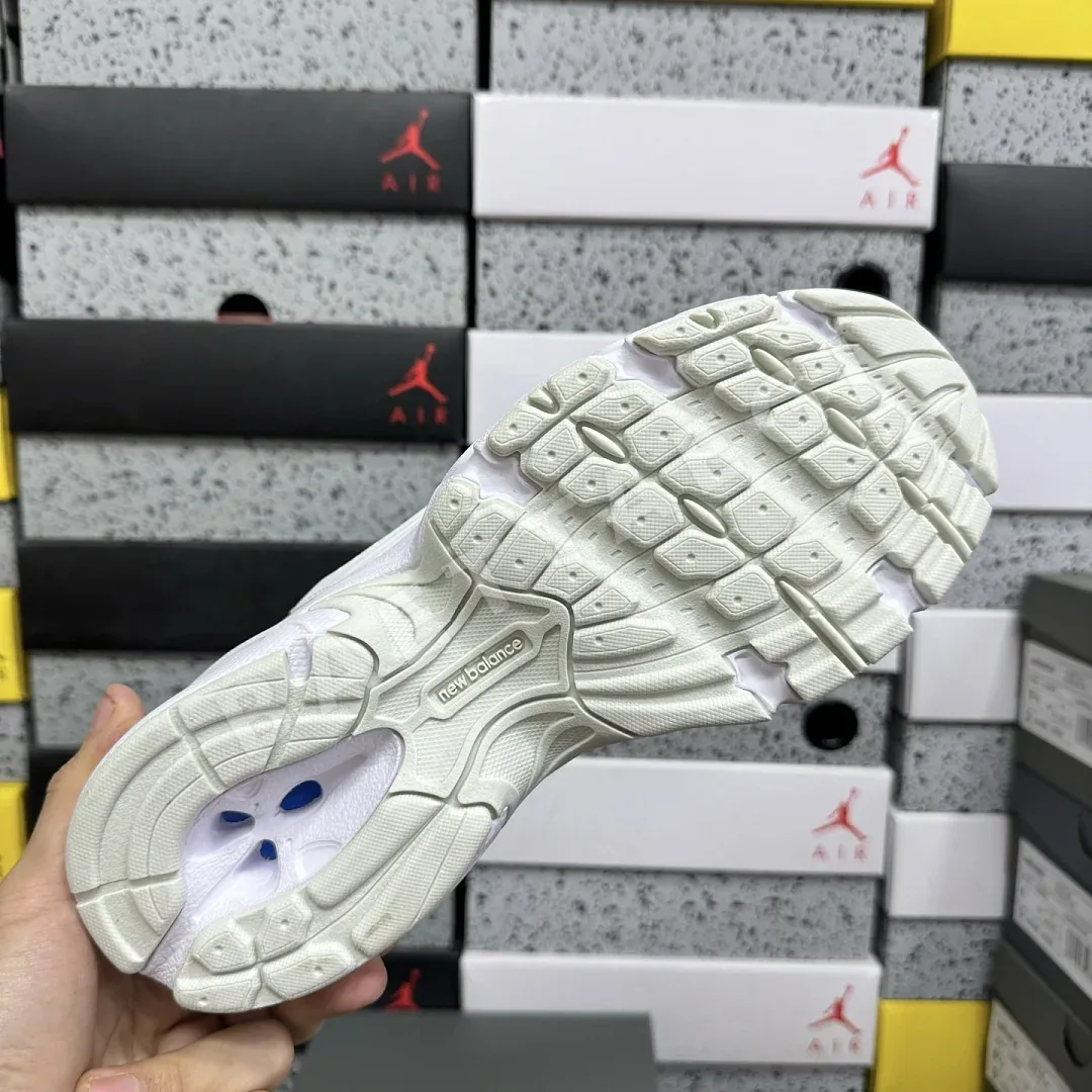 뉴발란스 [WZ] 530 MR530FW1 202048 New Balance 530 White Silver 상세 이미지 4
