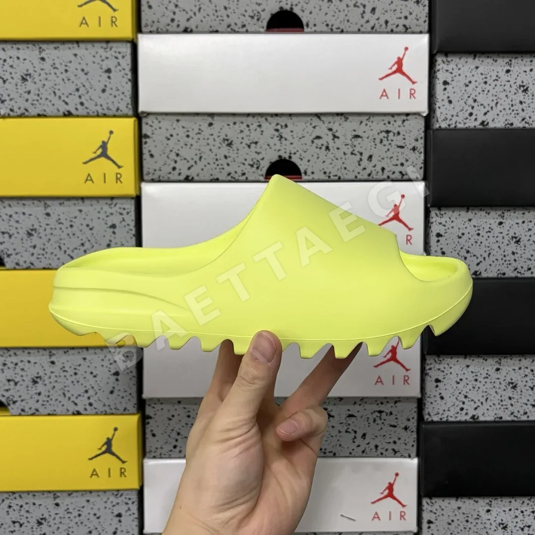 아디다스 [LW] 이지 슬라이드 GX6138 200625 Adidas Yeezy Slide Glow Green 상세 이미지 2