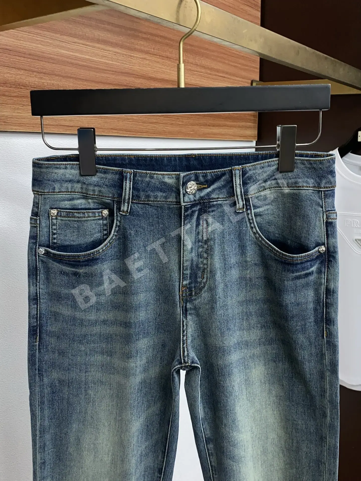 버버리 남성 데님 바지 상세 이미지 3