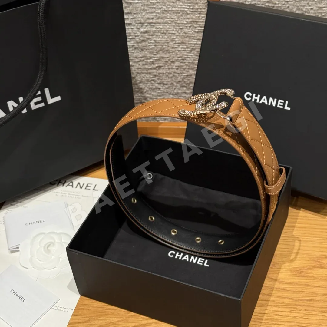 샤넬 더블 C 메탈 로고 램스킨 벨트 상세 이미지 3