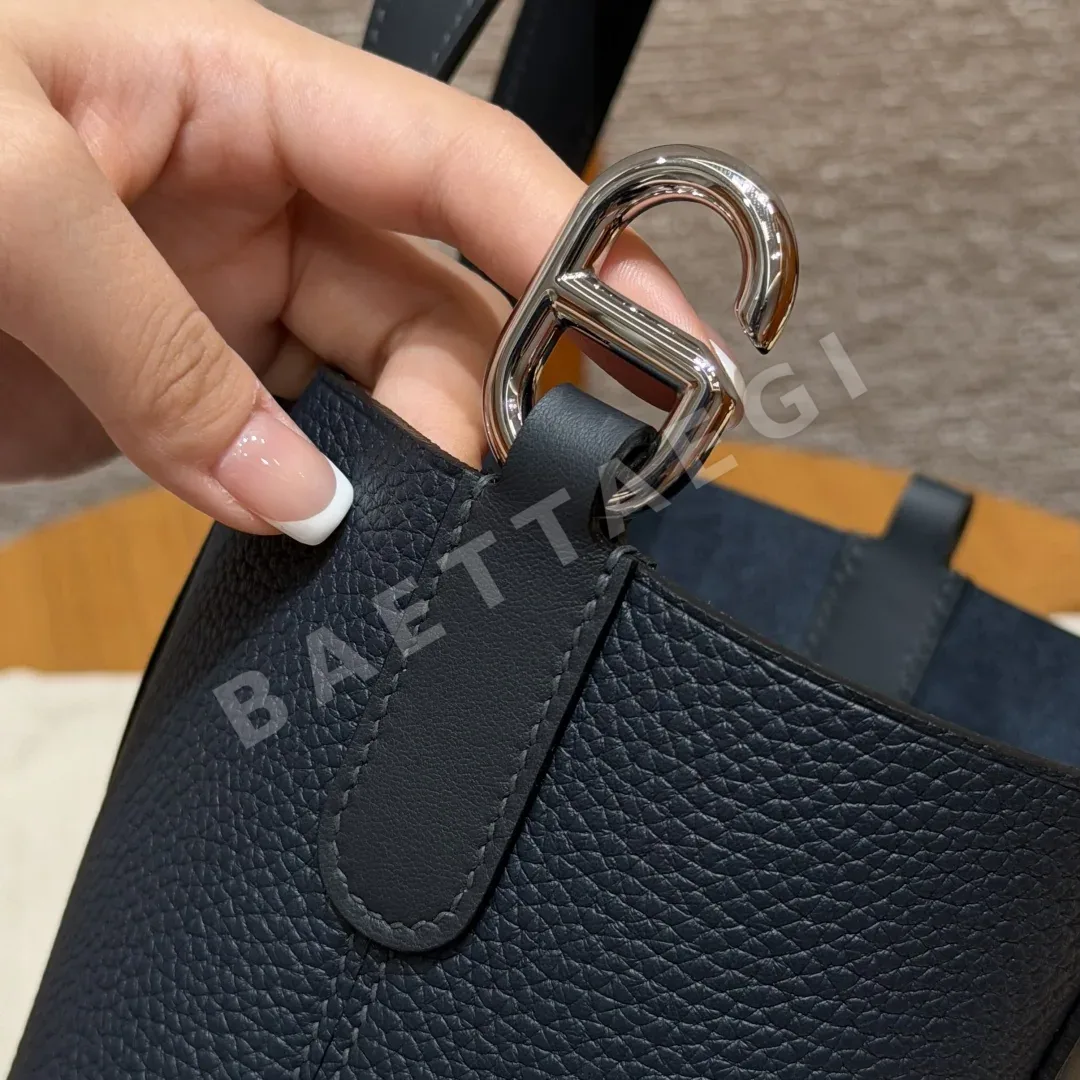 에르메스 인 더 루프 미드나이트 블루 피코탄 가방 상세 이미지 6