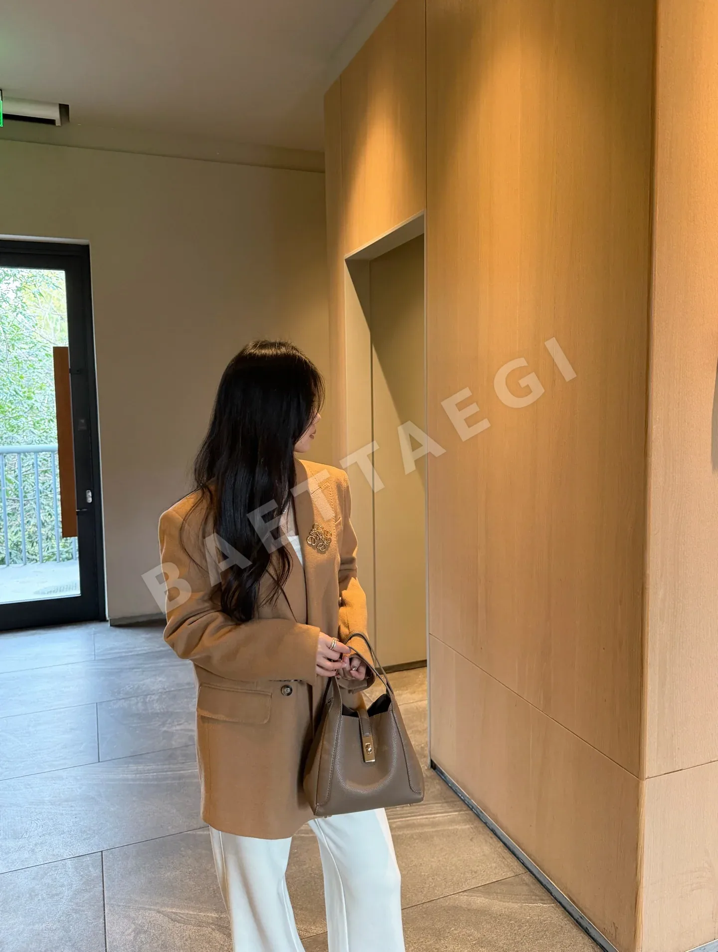 로에베 캐시미어 브로치 여성 자켓 202573