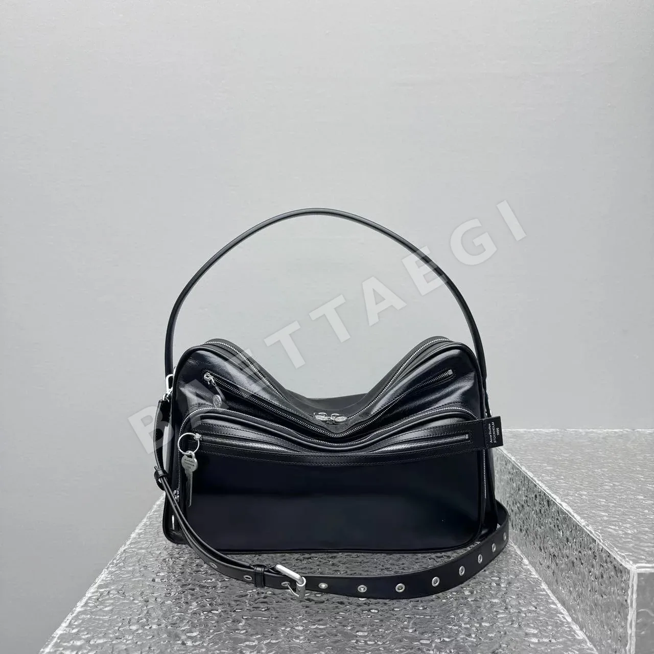 아크네스튜디오 카메로 미디움 143205 가방 Bag 상세 이미지 2