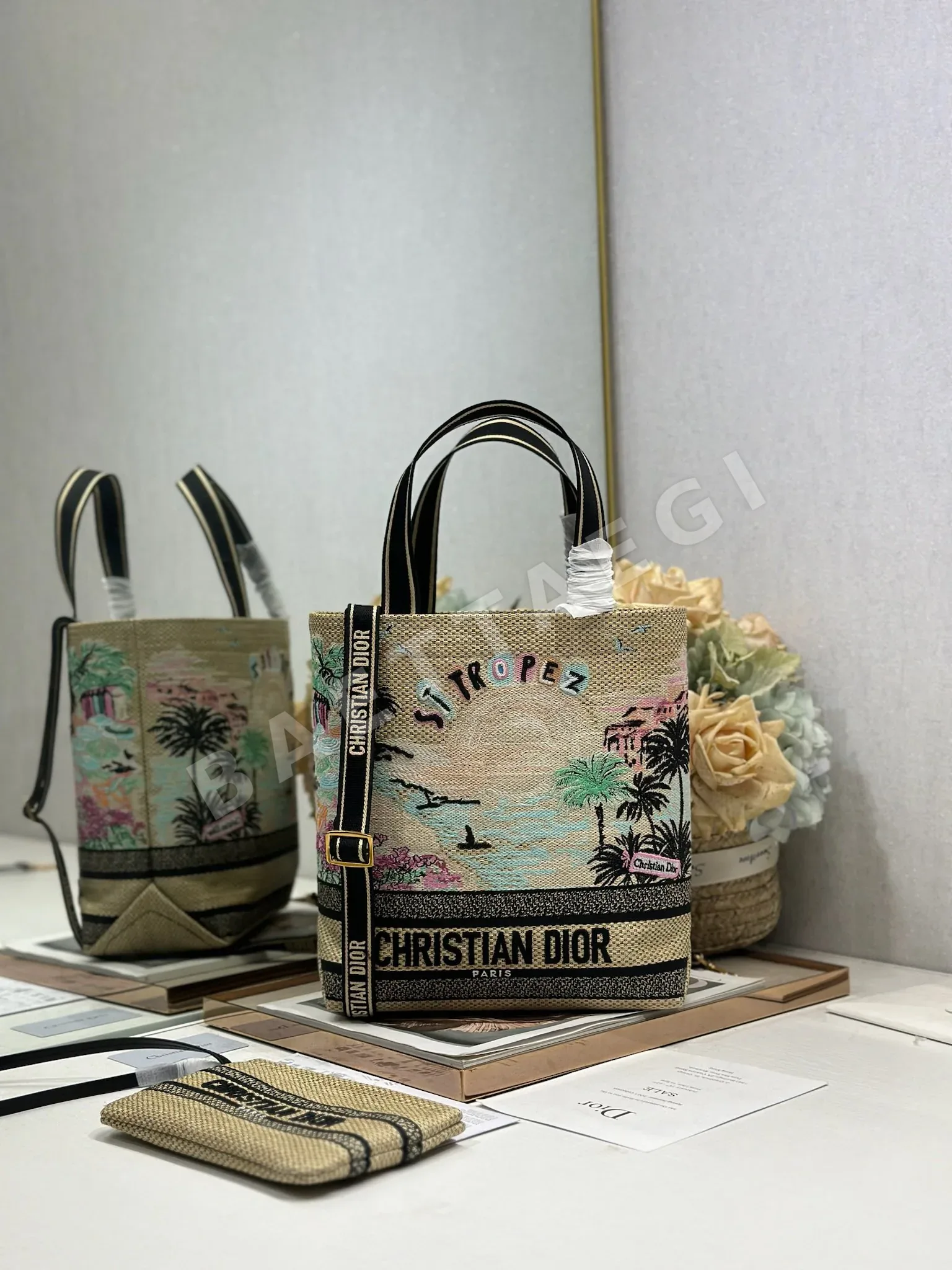 디올 시티 포스트카드 자수 토트백 196735