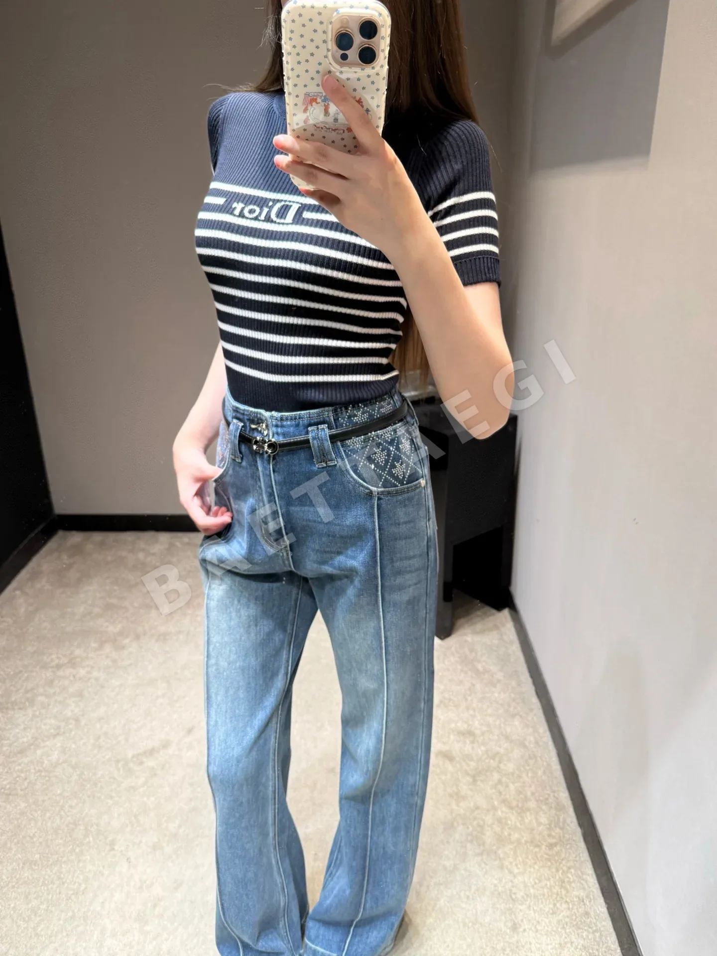 디올 워시드 블루 퀼팅 라인스톤 여성 바지 상세 이미지 4