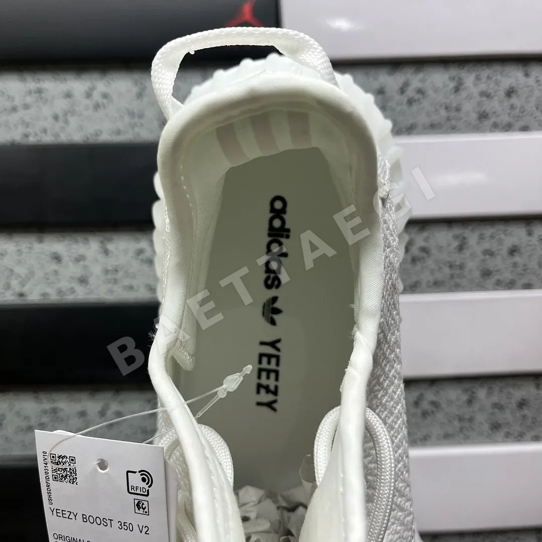 아디다스 [R] 이지 부스트 350 V2 CP9366 200735 Adidas Yeezy Boost 350 V2 상세 이미지 3