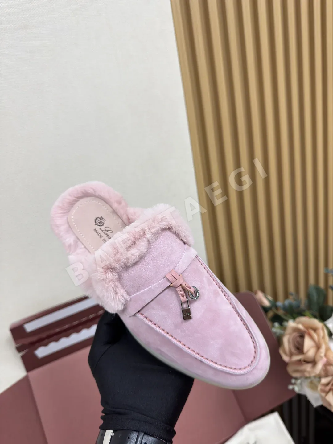 로로피아나 비버 퍼 하프 슬리퍼 상세 이미지 9
