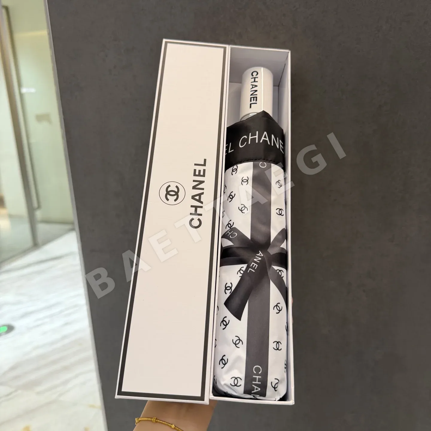 샤넬 3단 자동 접이식 우산 85307