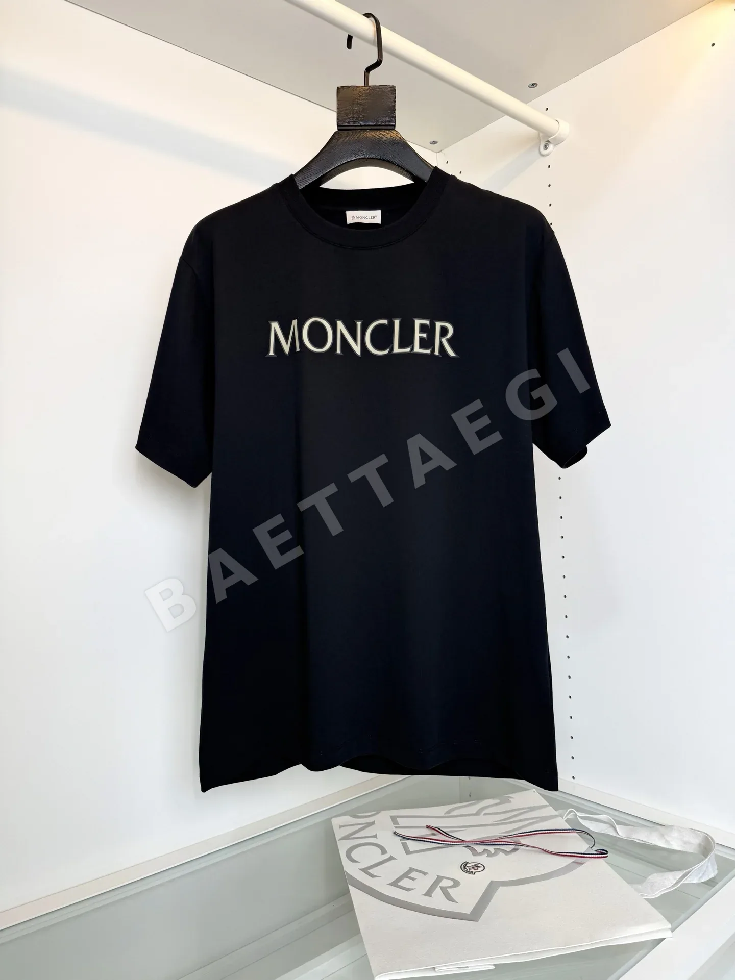 몽클레르 남성 반팔 SS 48735