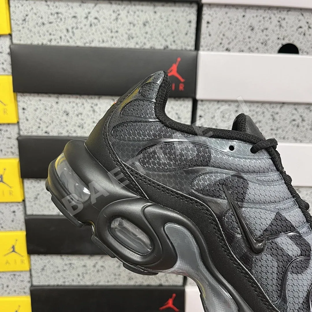 나이키 [DF] 에어 맥스 플러스 PSG IB2253-001 201079 Nike Air Max Plus PSG Paris 상세 이미지 7