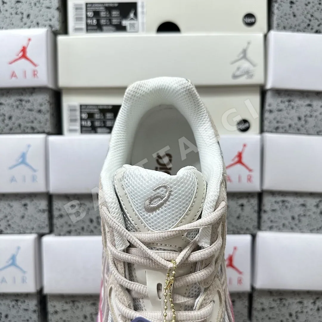 아식스 [WZ] 젤 NYC 1203A383-104 200394 Asics Gel-NYC Cream Mineral Beige Pink 상세 이미지 6