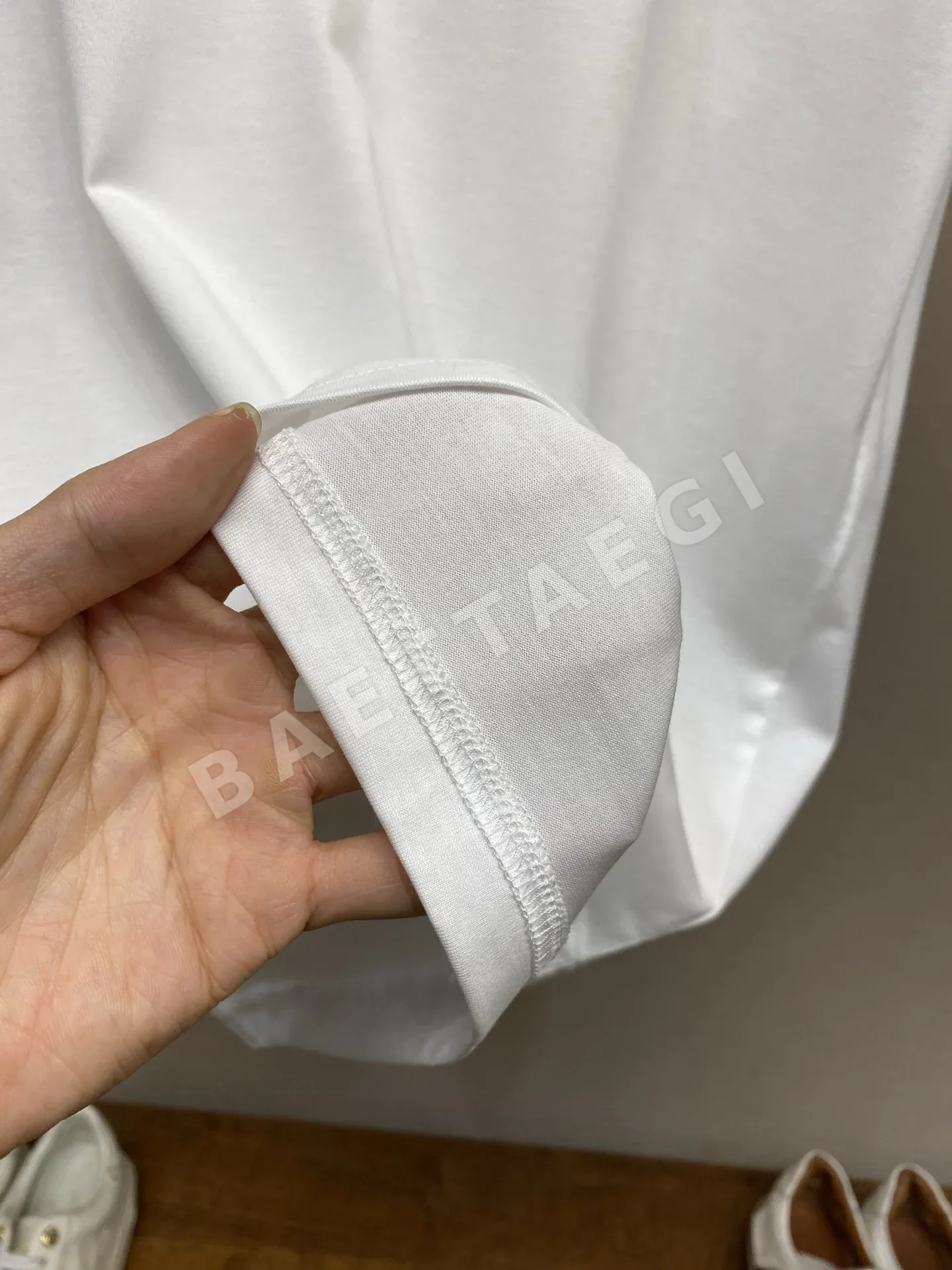 버버리 남성 코튼 스트레치 반팔 티셔츠 상세 이미지 7