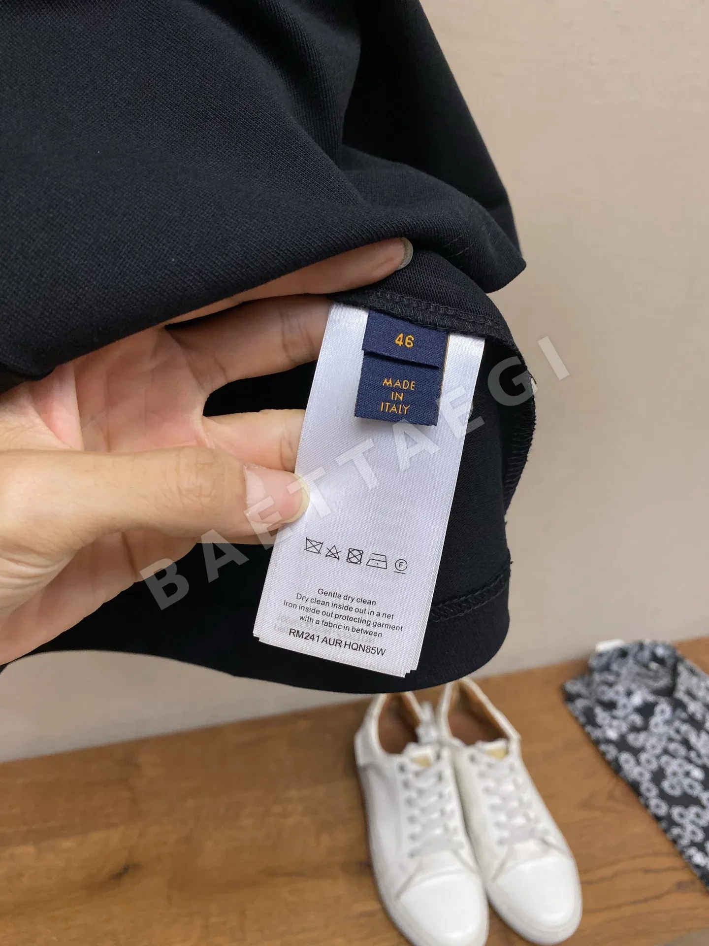 루이비통 클래식 LV 프린트 남성 반팔 티셔츠 상세 이미지 7