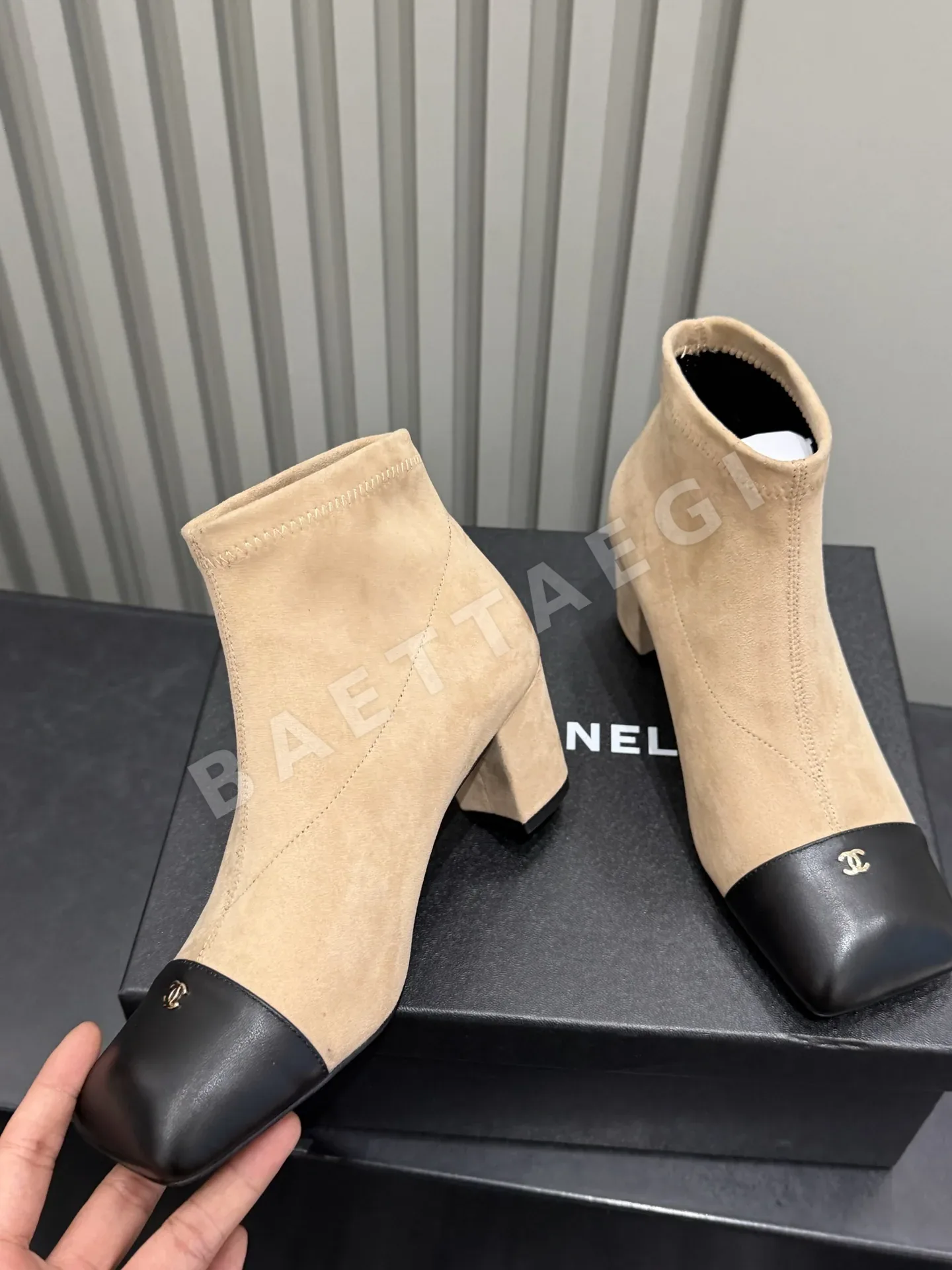 샤넬 부츠 스웨이드 스퀘어 토 상세 이미지 3