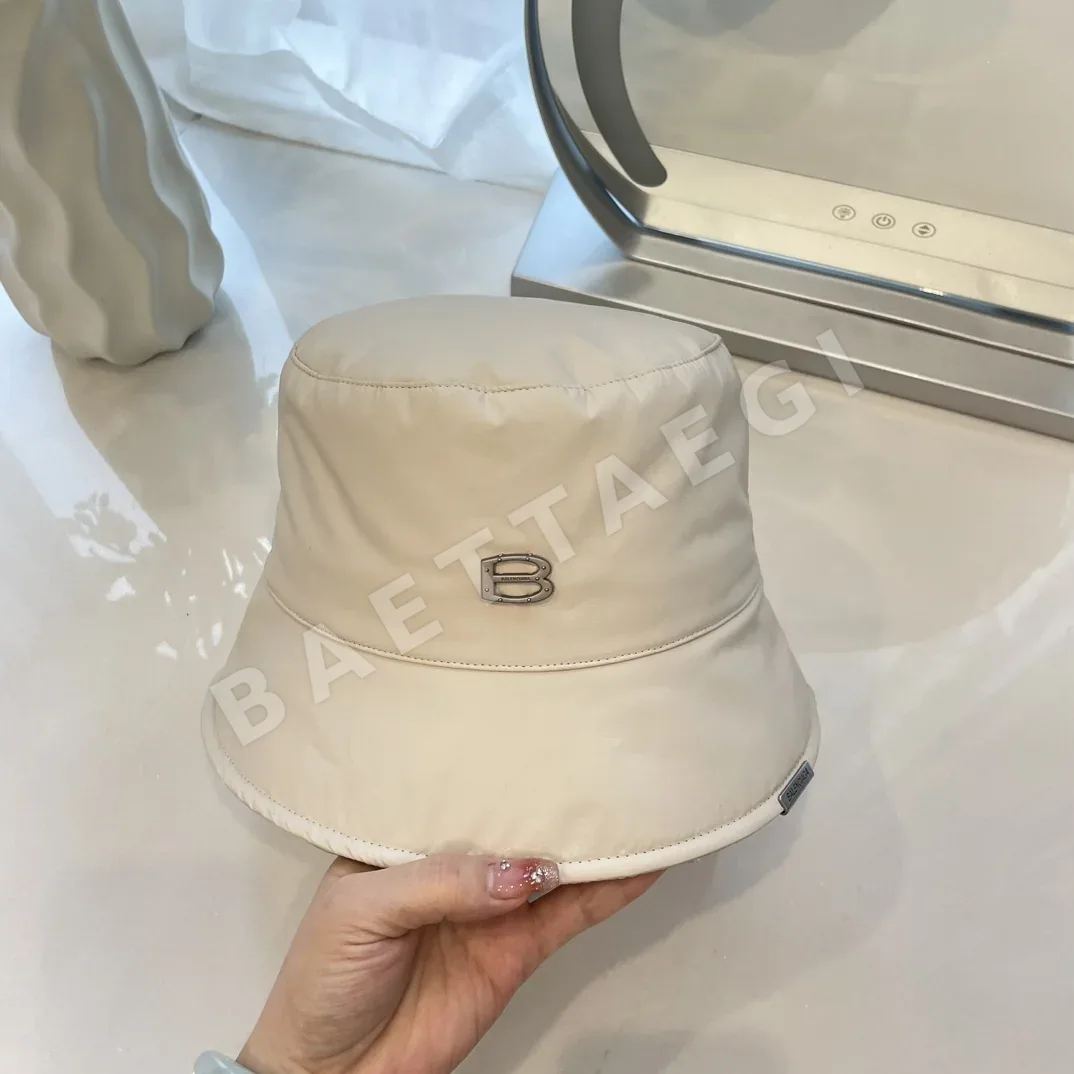 발렌시아가 피셔맨즈 햇 모자 상세 이미지 6