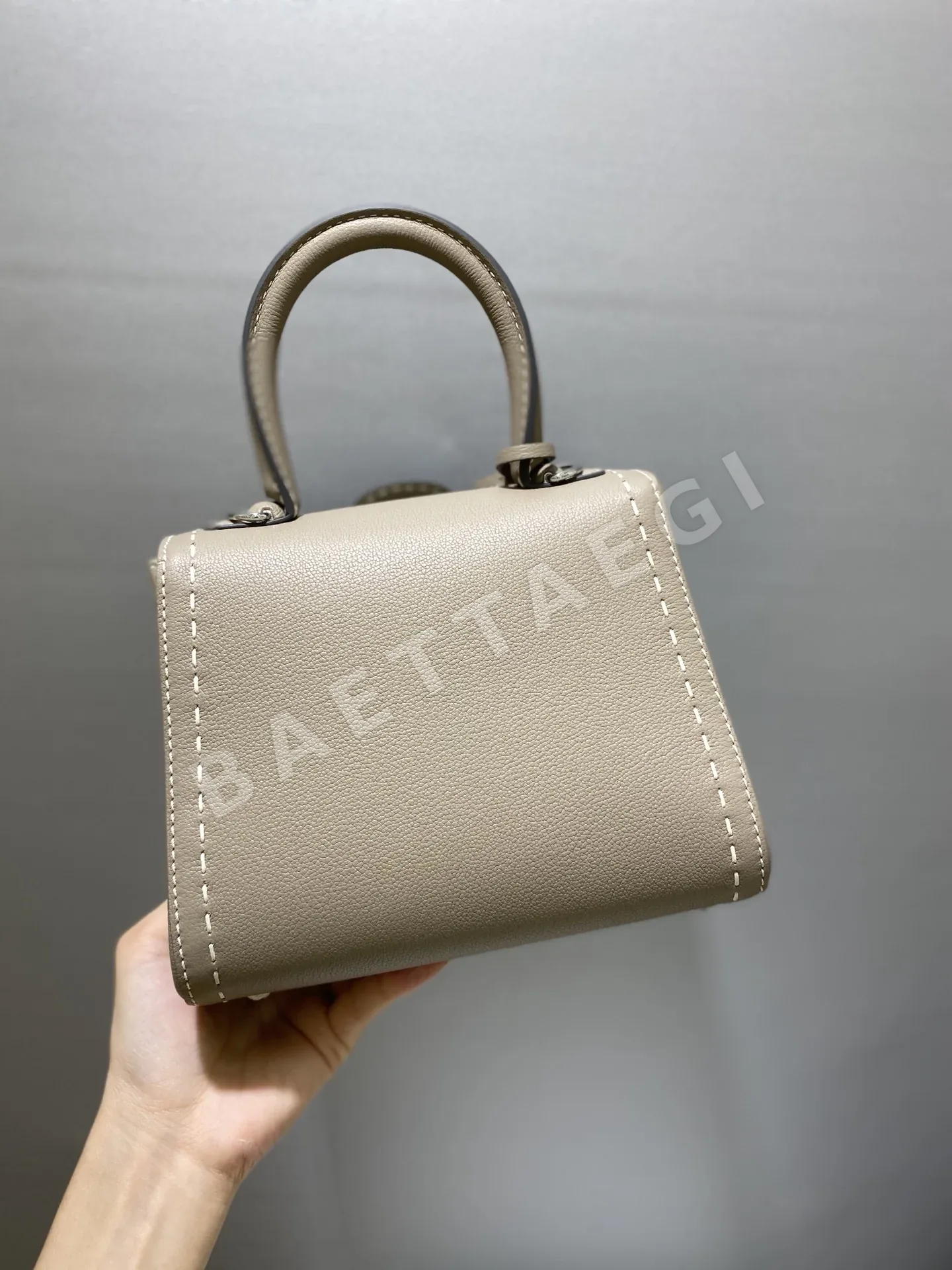 델보 양털 안감 가방 상세 이미지 3