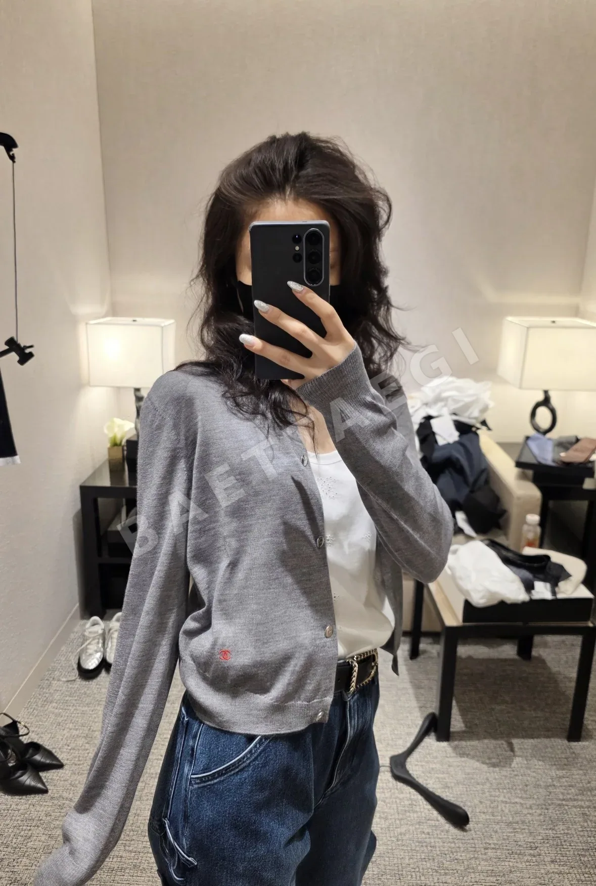 샤넬 울 소재 여성 가디건 103628