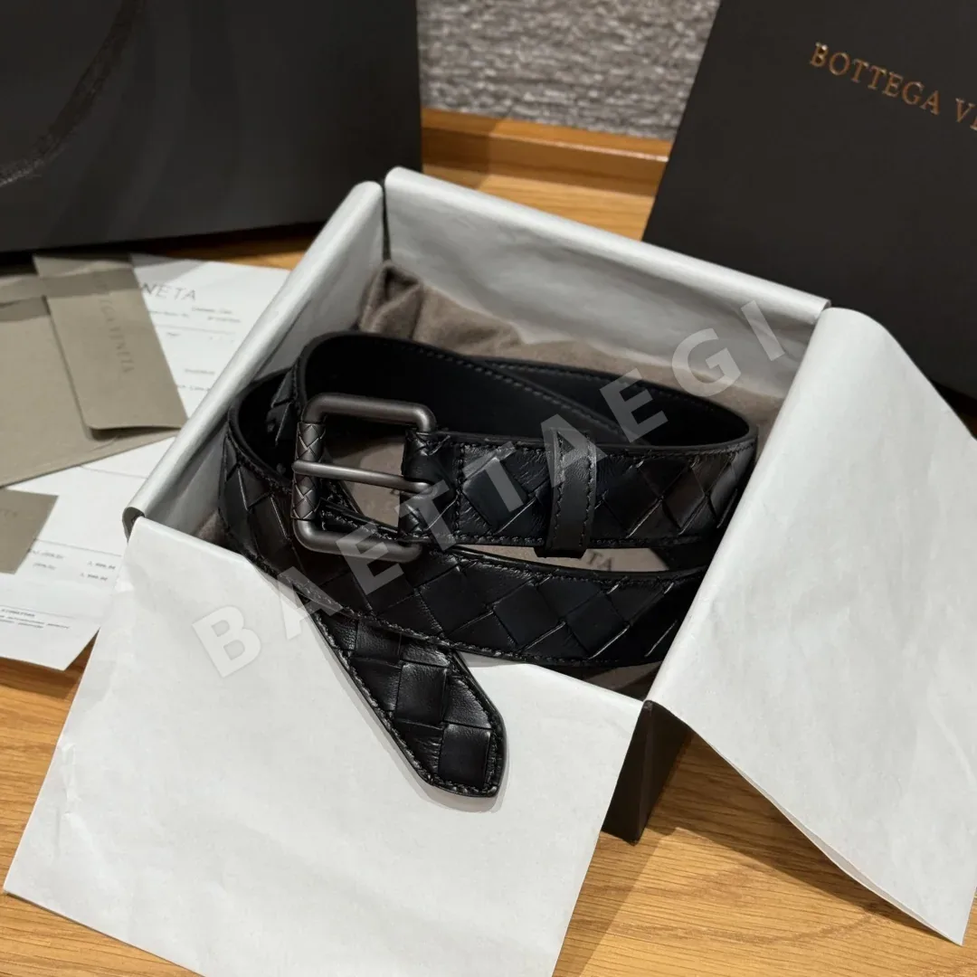 보테가베네타 인트레치아토 카프스킨 벨트 176964