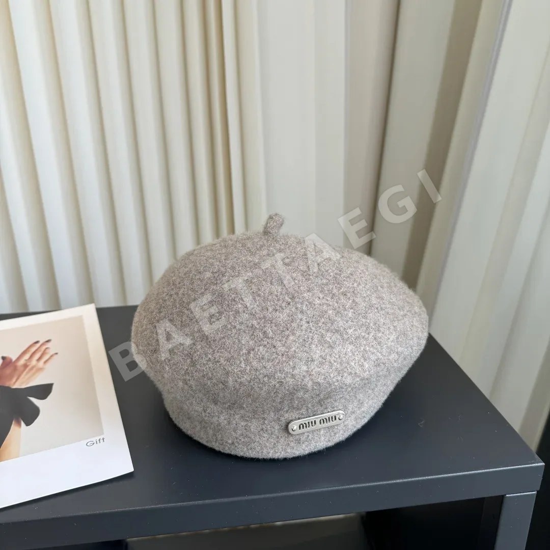 미우미우 모자 185843 Miu Miu Cap